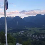 Soba Ktrenc Apartment Bovec